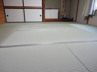 札幌市白石区・ワラ床による新畳工事、襖貼替え ワラ床で新畳・襖貼替え